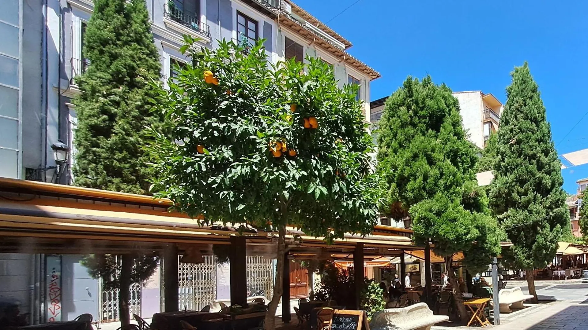 Apartasuite Centro Historico Atico Tranquilo Y Luminoso En El Corazon De 그라나다 0*,  스페인
