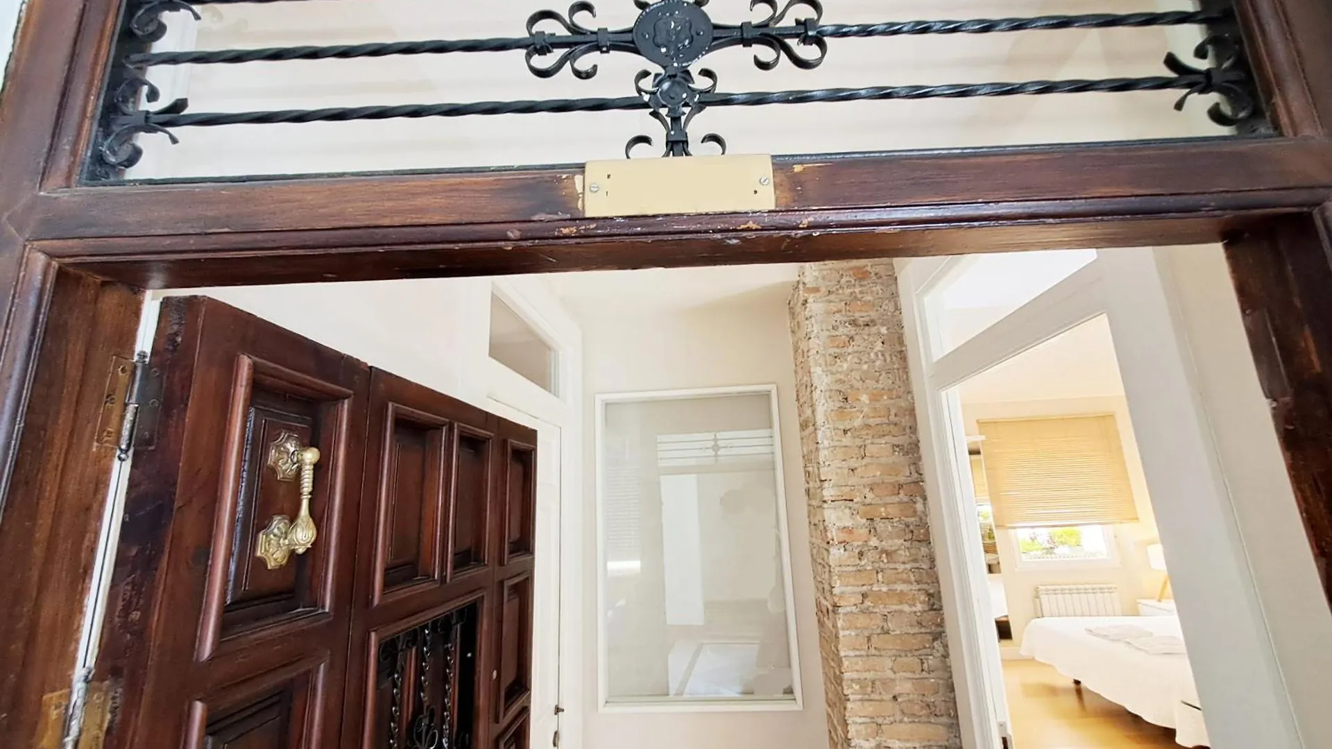 Apartasuite Centro Historico Atico Tranquilo Y Luminoso En El Corazon De 그라나다 아파트